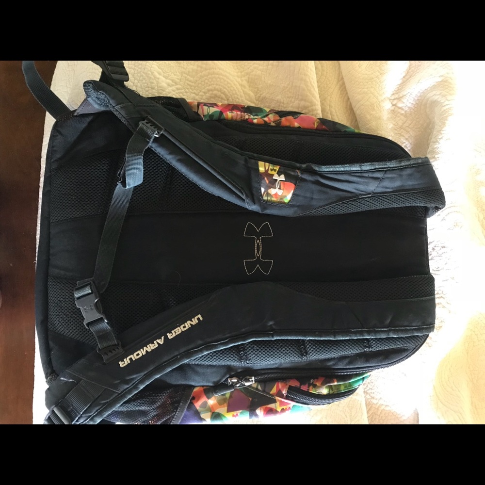 Under Armor Backpack - Picture 8 of 8